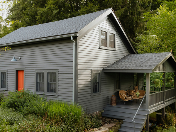 5 Signs That You Need to Replace Your Asphalt Roof